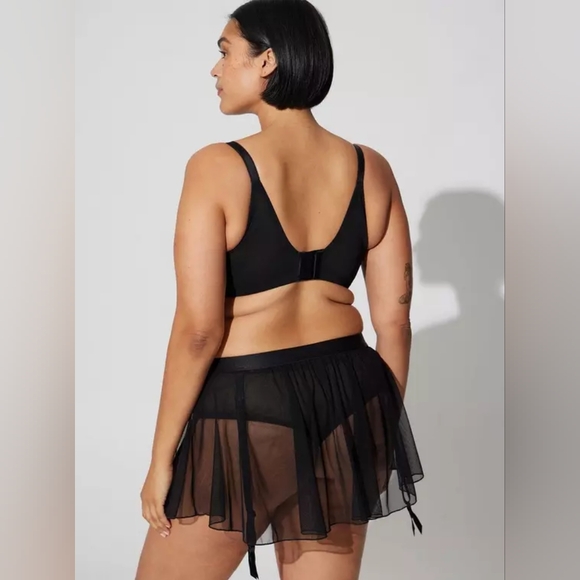 TORRID 5/6 Mesh Garter Skirt Lingerie Plus Size - Picture 4 of 5